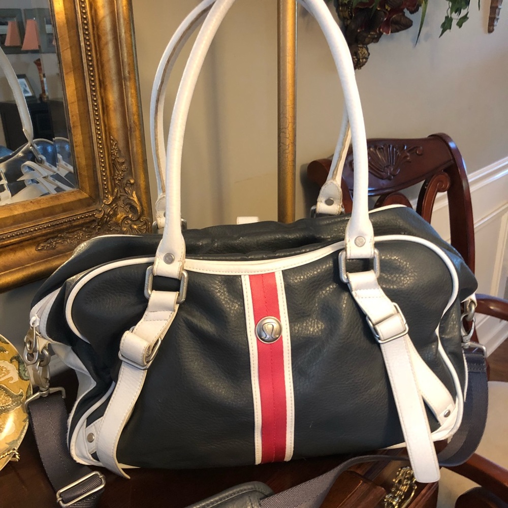 Lululemon Essential Gym Bag